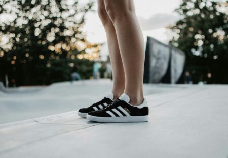 Adidas Samba diskutiert – ist der Sneaker-Klassiker in 2026 in oder out?
