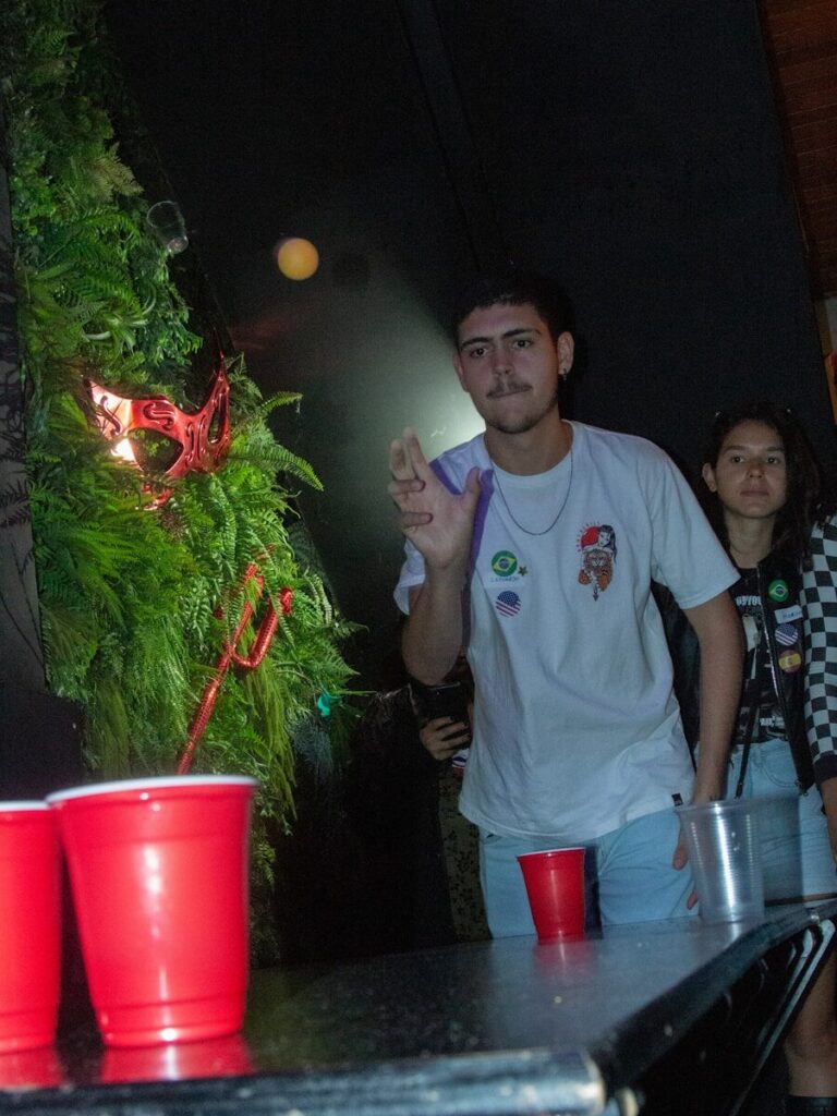 Ich hab noch nie-Fragen ab 18 – spicy und extrem für Geburtstagsfeier, Beerpong und Co.